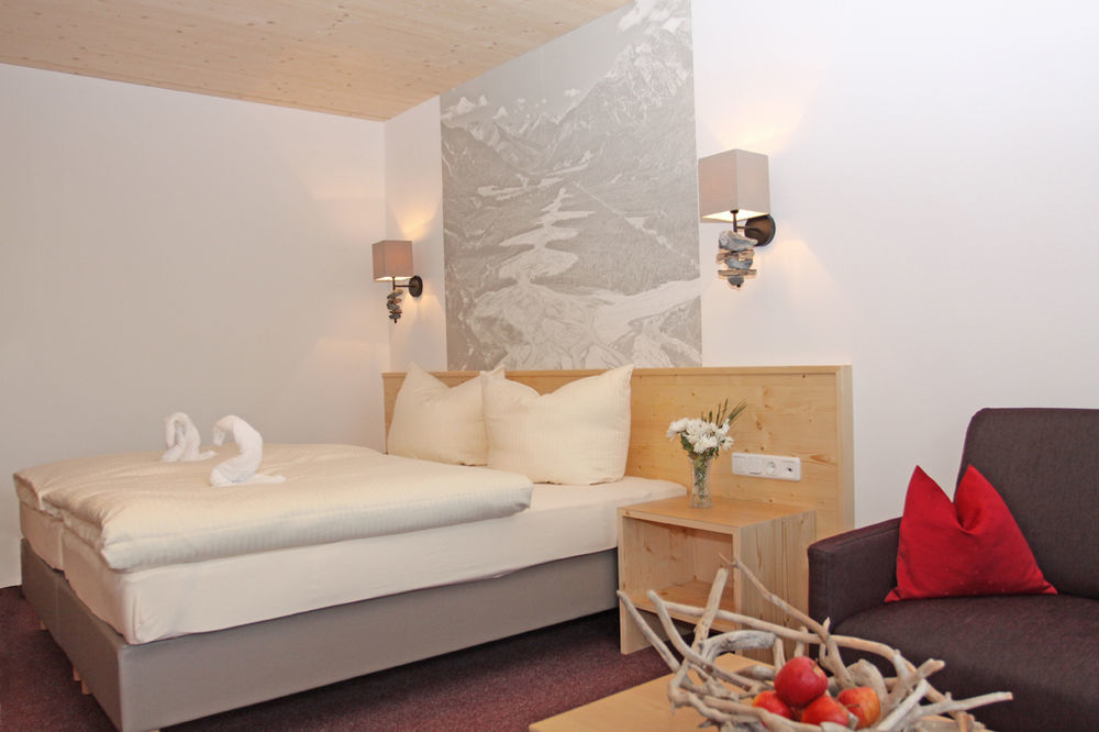 Hotel Goldene Rose Ройте Екстериор снимка